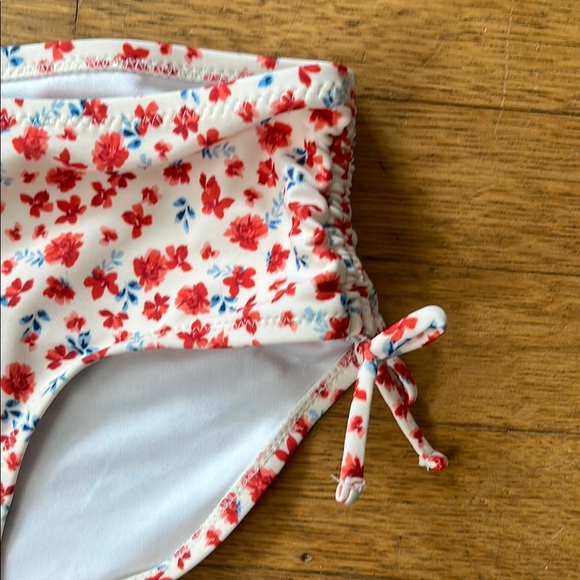 Floral Crop Top and Bikini Set - Picture 2 of 5